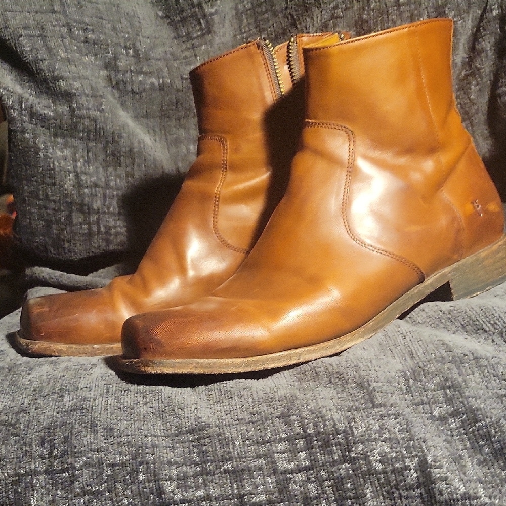 Frye SMITH ENGINEER